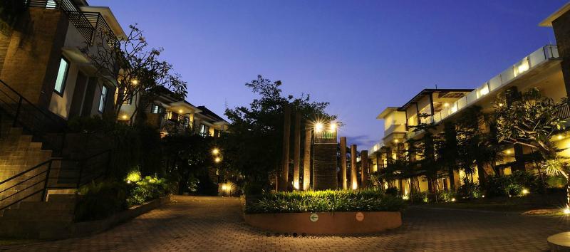 Parkside Denbukit Residence & Suite Jimbaran 외부 사진